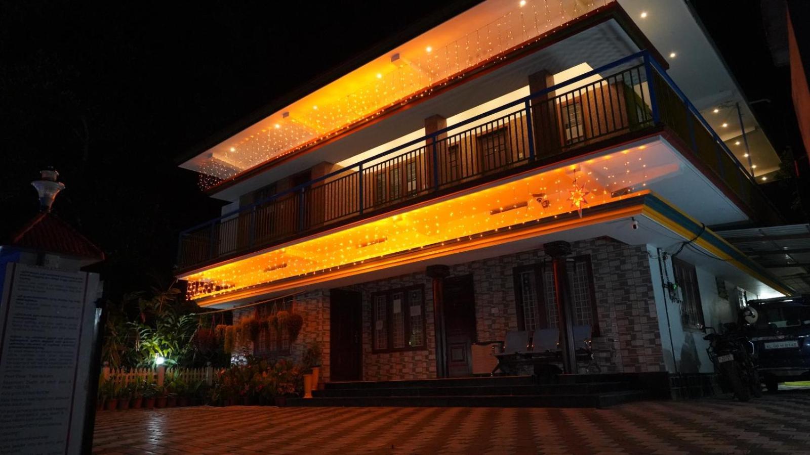 Arabian Nights Munnar Villa Exterior photo