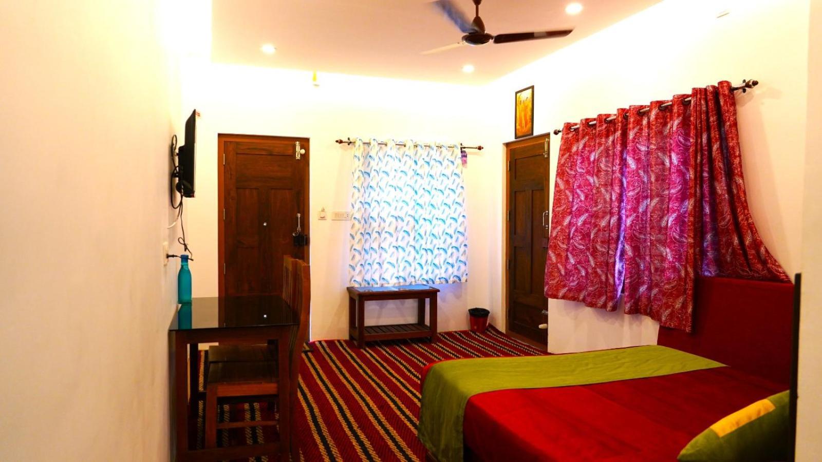 Arabian Nights Munnar Villa Exterior photo